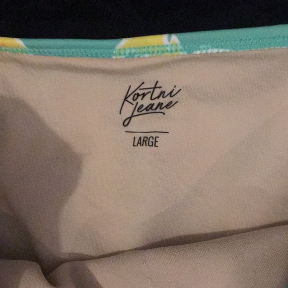 FTO L teal pineapple for XL same print and style - Picture 2 of 2